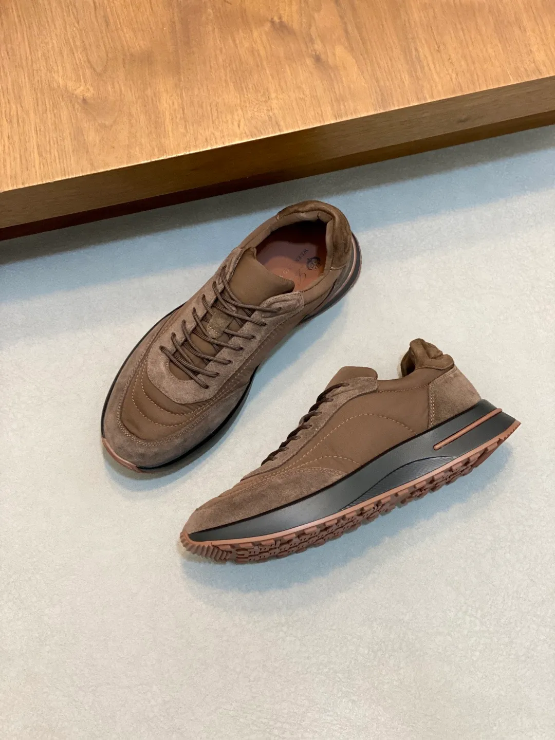 💰740 Loro Piana - Classic casual shoes, men's lace-up casual shoes and sneakers, high-quality lightweight and comfortable fabrics, suitable for outdoor leisure, the color scheme is young and energetic, and it looks great with sportswear or casual suits! Code number: 39-44 (38, 45, 46, can be customized